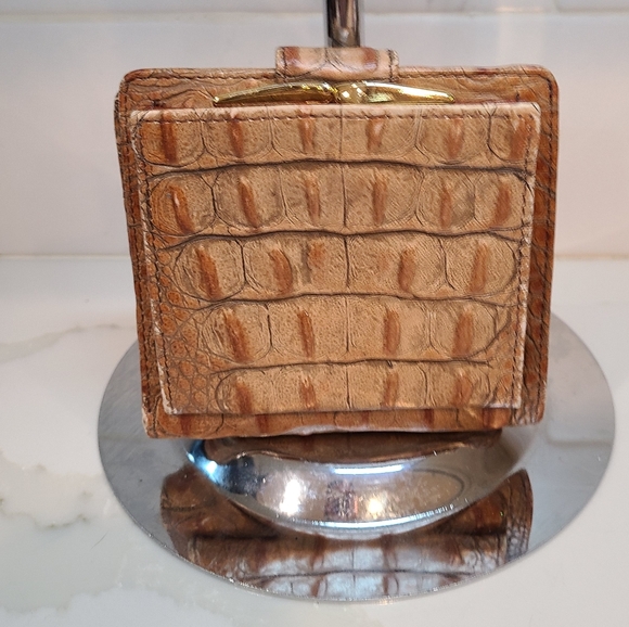 Brahmin Tan Crocodile Embossed Wallet - Picture 2 of 13